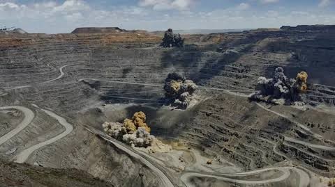 Yevropa Markaziy Osiyo metallari ortidan quvmoqda. O‘zbekiston foydani mamlakat ichida qoldirmoqchi